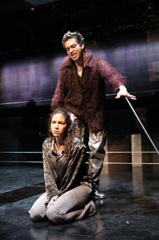 Cesar A. Guadamuz as Narcissus and Veronica del Cerro as Echo